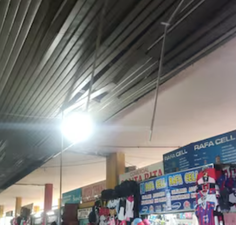 Se cae a pedazos: parte del techo de la Estación de Buses de Asunción se desploma y genera temor