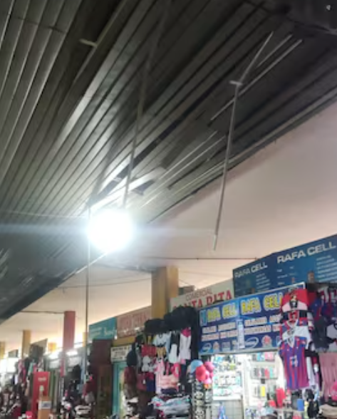 Se cae a pedazos: parte del techo de la Estación de Buses de Asunción se desploma y genera temor