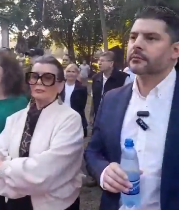 «No necesitamos estas porquerías»: Escrachan a «Nenecho» por abandono a zona del Jardín Botánico