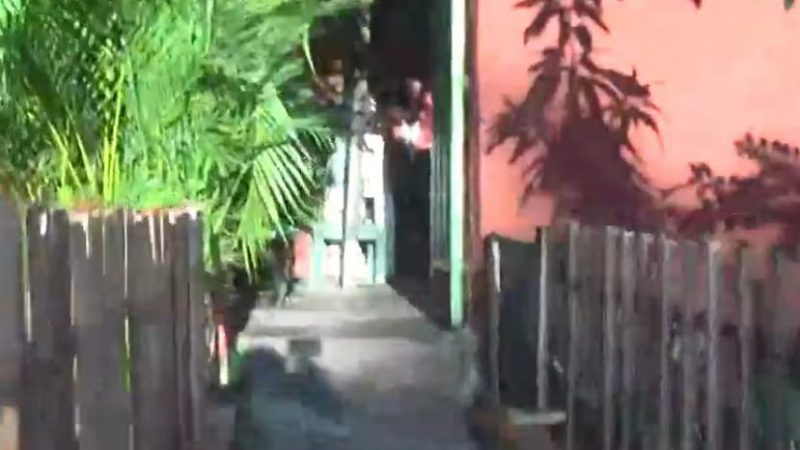 Mujer cae por supuesto aborto clandestino y Policía allana casa que fungía de clínica