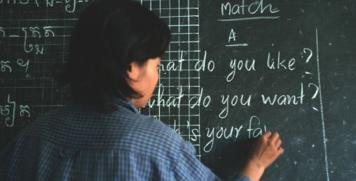 Cuestionan falta de docentes de inglés para implementar la enseñanza obligatoria