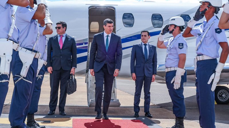 Gobierno mochilero: Peña se queda corto y pide más días fuera del país