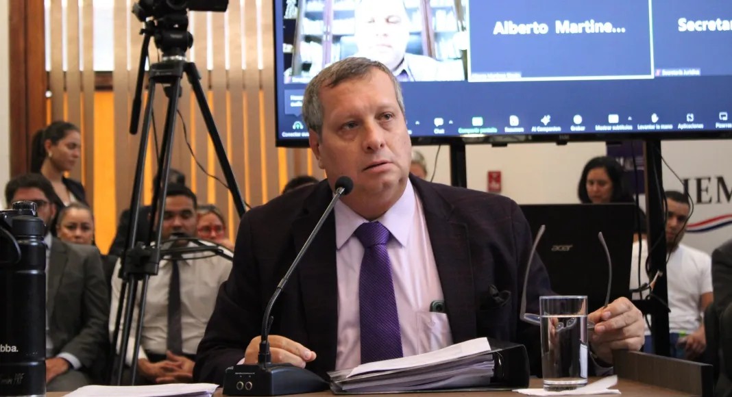 Ferreiro contra intervención en CDE: “Esto es una persecución política, no nos van a correr”