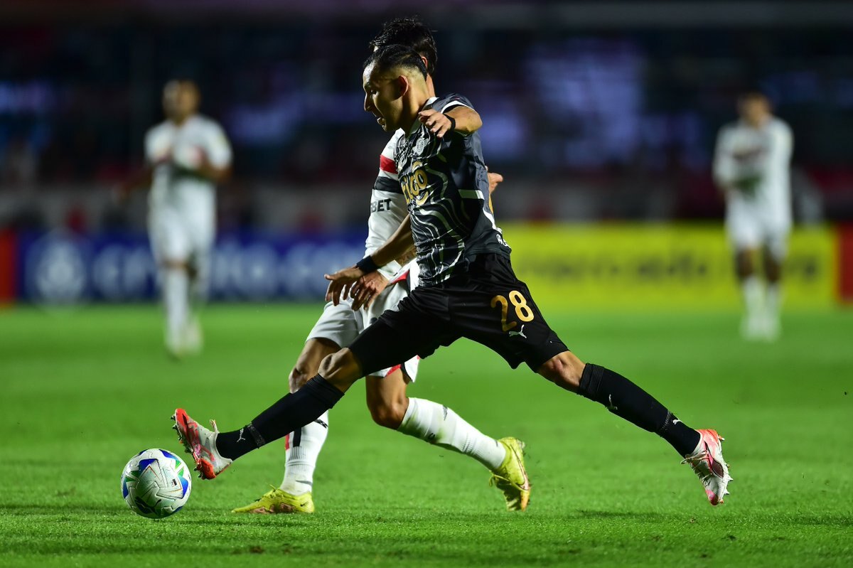 ¡Libertad recibió la «mano» de Talleres y aseguró lugar en octavos de final de la Libertadores!