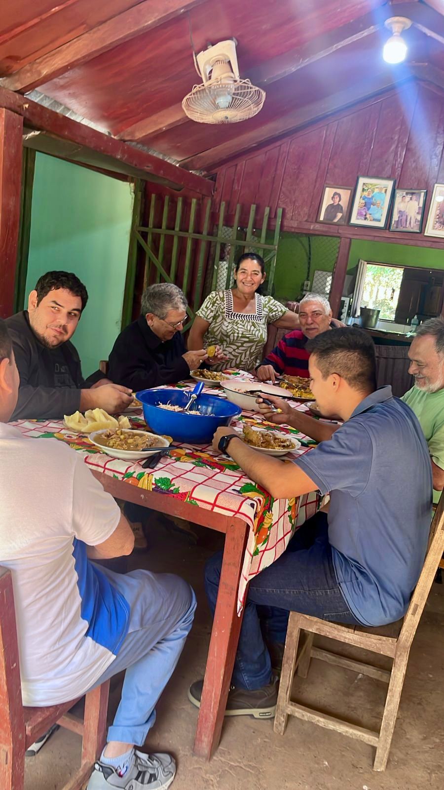 Lugo reaparece: ¿De nuevo con las bases rumbo a las municipales 2026?