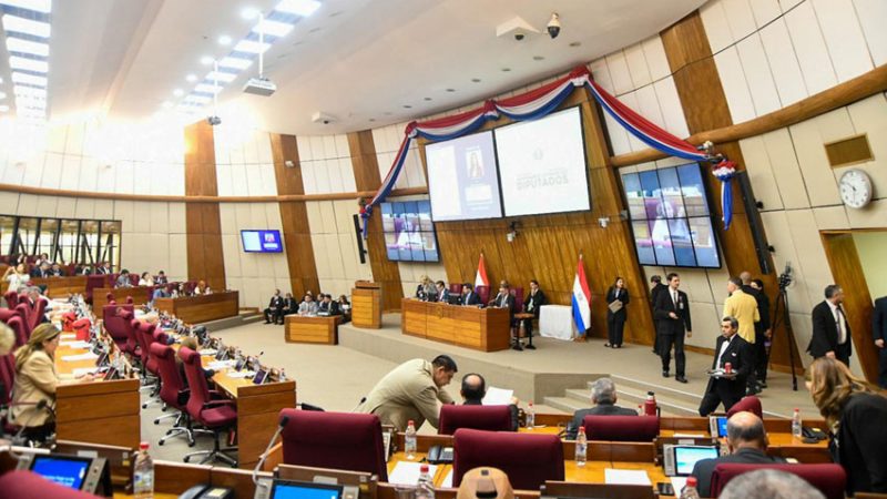 Cartistas abandonan a personas con discapacidad: dejaron el Congreso vacío para frenar pensión básica