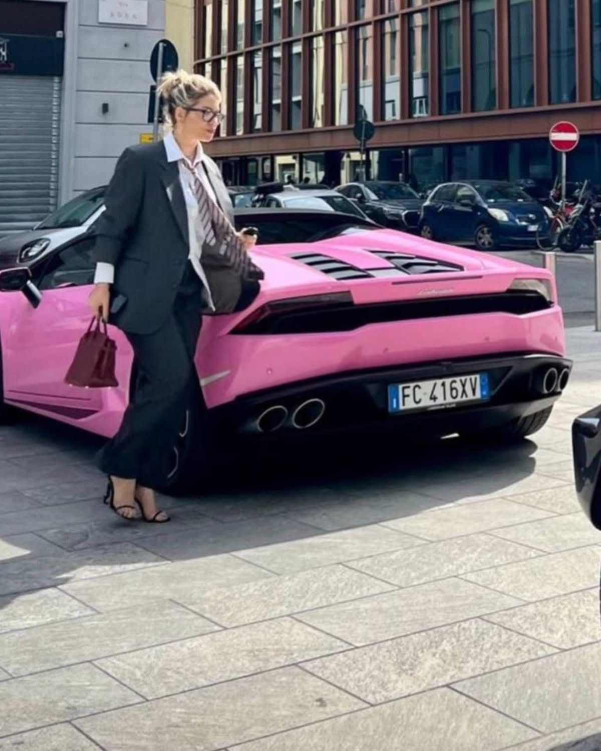 “Tus elecciones elitistas hablan antes que vos.”