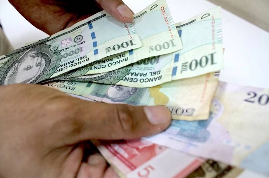 Trabajadores piden reajuste del 15% en el salario mínimo: G. 420 mil más