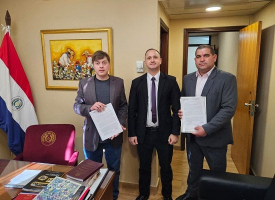 Presentan proyecto para combatir la “mafia de los pagarés”