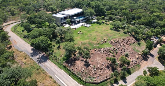 Mansión de Santiago Peña: Mades afirma que cumplió con el protocolo y apunta al municipio