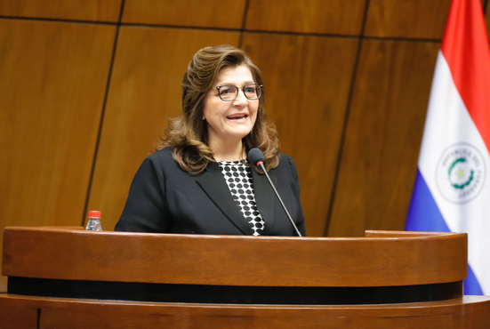 Fracasó intención de Blanca Ovelar de tratar retorno al viejo sistema horario