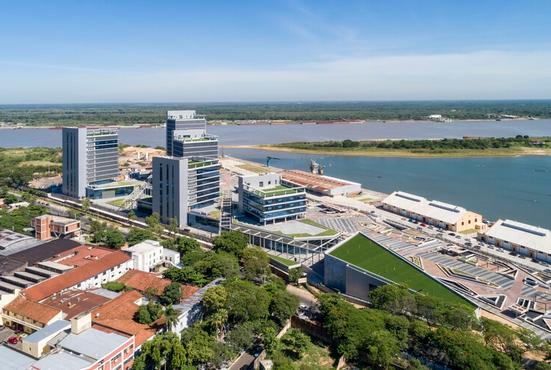 Avanza el montaje de oficinas del Gobierno en el puerto de Asunción
