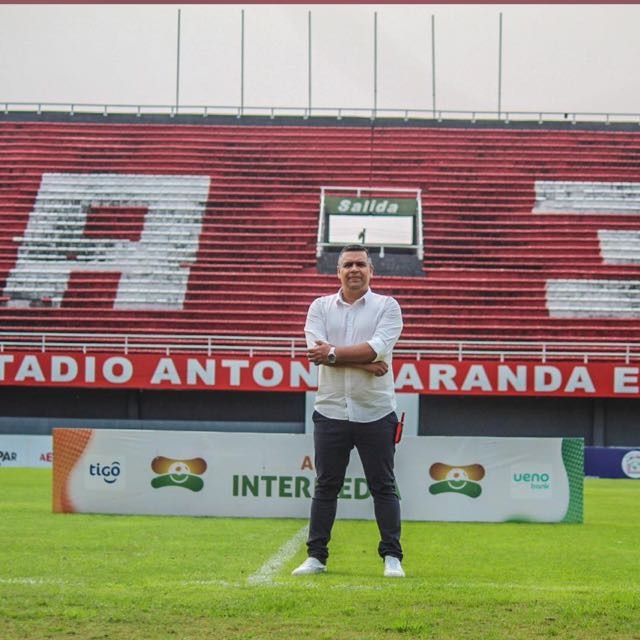 Polémica en el 3 de Febrero: Presentación de Tobías Vargas como ‘Señor de los Cielos’ genera críticas
