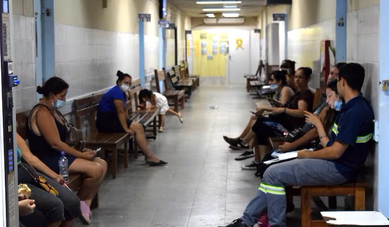 Senador propone crear la “Policía Sanitaria” para combatir la corrupción en el sistema de salud