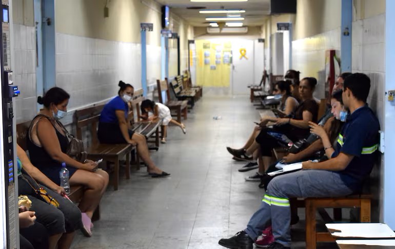 Senador propone crear la “Policía Sanitaria” para combatir la corrupción en el sistema de salud