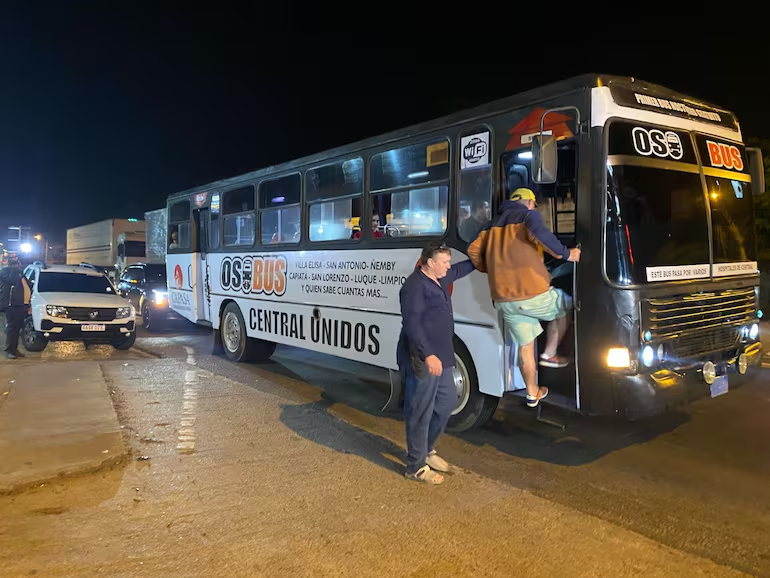 “Oso Bus” opera sin permiso y no cumpliría requisitos, según Viceministerio de Transporte