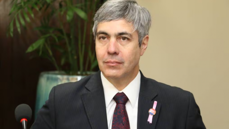 Aumento de tarifa en Yacyretá a USD 28 por MWh genera dudas legales y críticas al acuerdo con Argentina