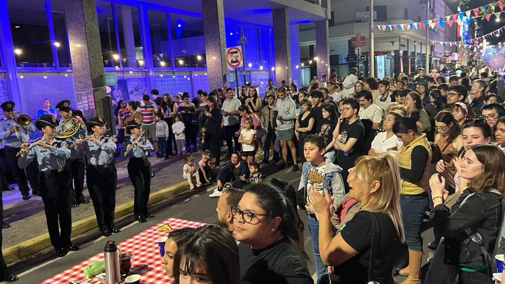 Feria sobre la calle Palma no se suspende, aclara la Municipalidad de Asunción