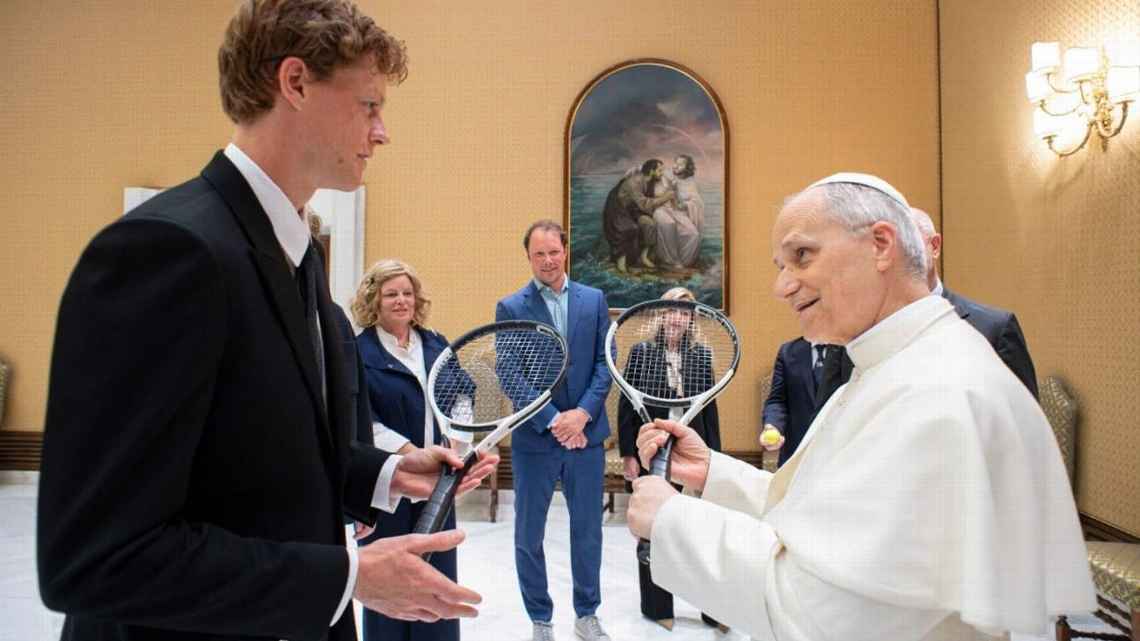Un Pontífice y un “Pecador”: Encuentro entre el Papa León XIV y Jannik Sinner en el Vaticano