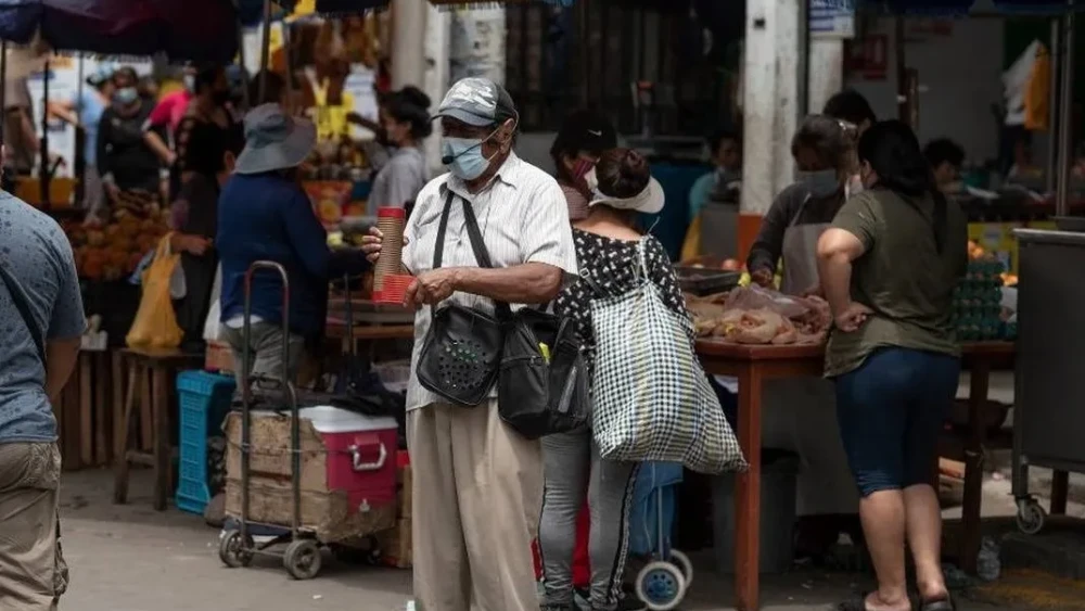 Gobierno pide analizar a profundidad el impacto económico del fondo de desempleo