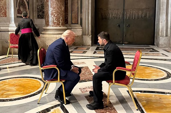 Zelensky califica de “potente” su reunión con Trump en el Vaticano