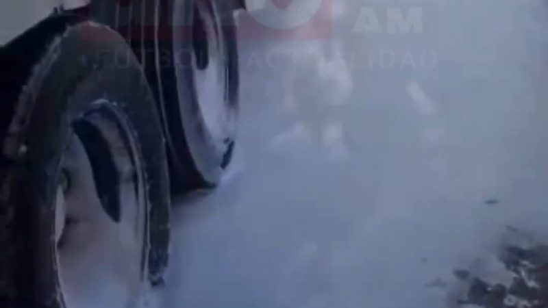 Chile: camioneros paraguayos se encuentran atrapados por la nieve en Atacama