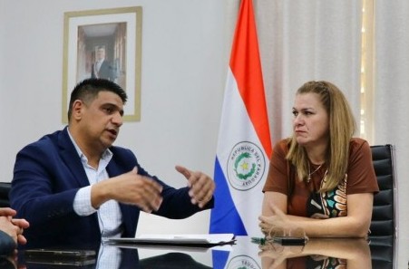 Ministros flojos deben mejorar gestión, según diputado de HC: «La gente quiere sentir ese alivio»