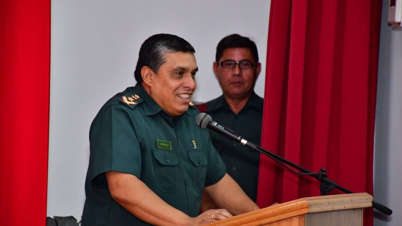 Arquitecta denuncia agresión por parte de la hija y esposa de viceministro de las FFAA