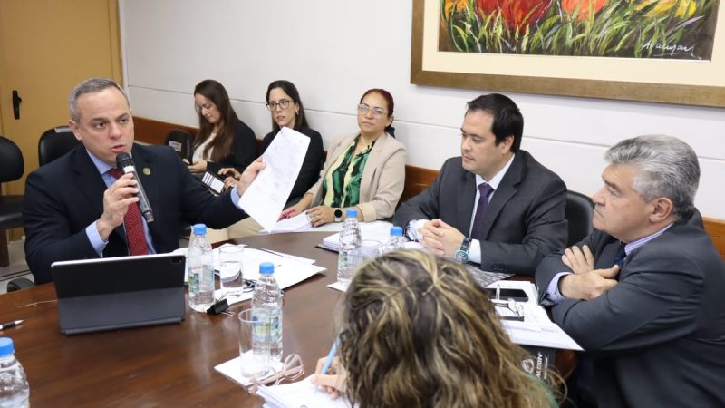 Clara violación a la ley: Contralor manifestó que «urge intervenir comuna de Asunción»