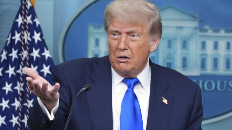 Trump desmintió haber iniciado negociaciones con Irán