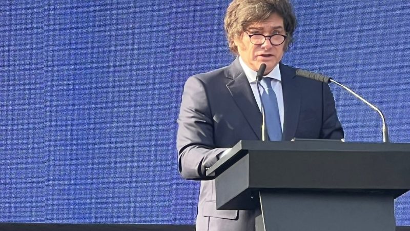 Argentina: autorizan a civiles tenencia de armas semiautomáticas y de asalto