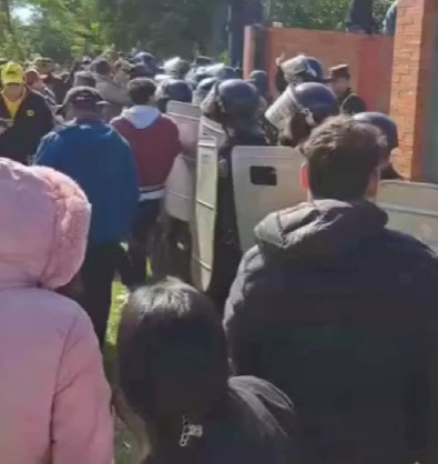 Brutal muerte de una adolescente: Protesta en Oviedo frente a la casa del padre del sospechoso