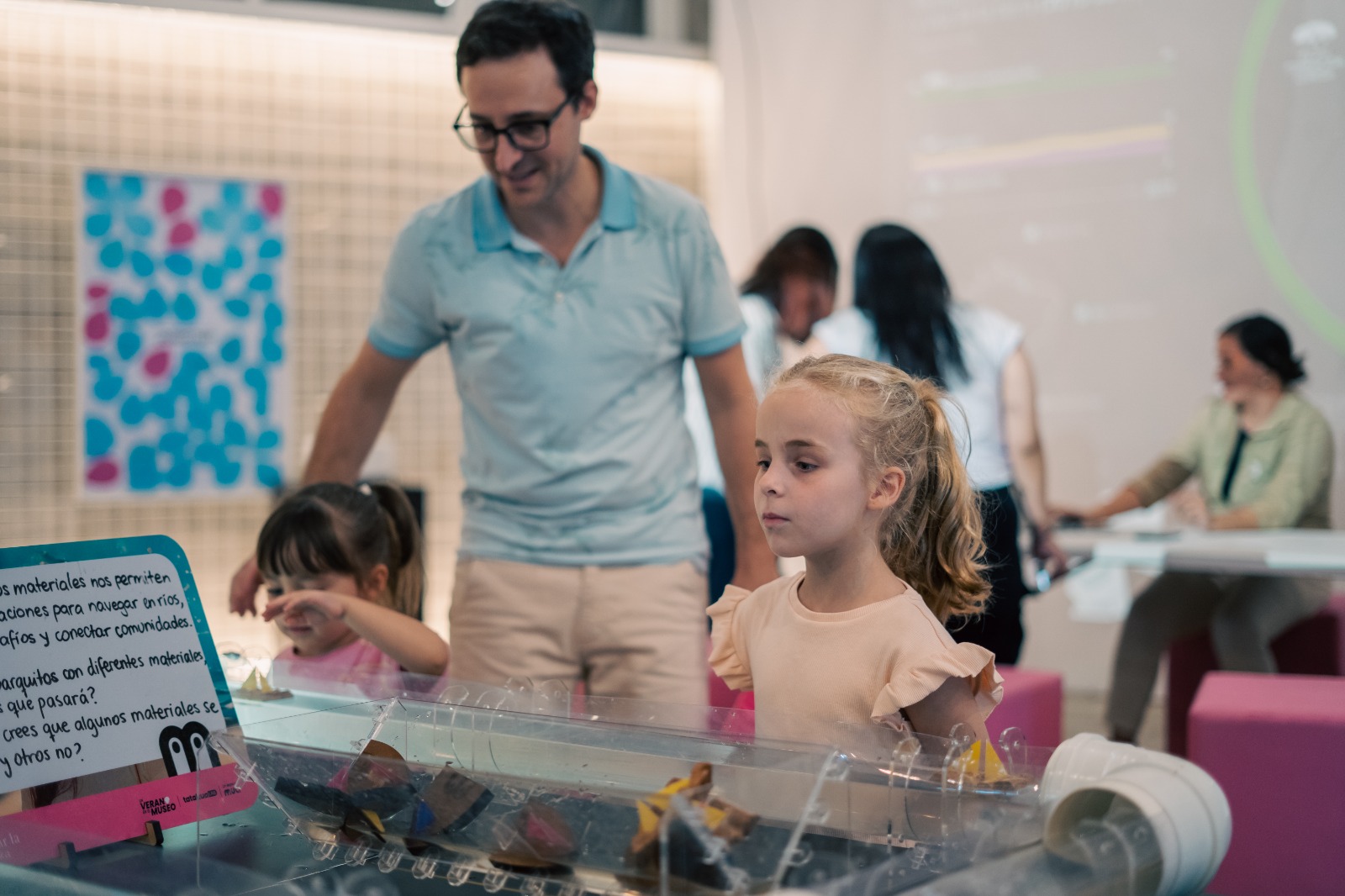 El MuCi celebra el Día del Padre con actividades familiares y científicas