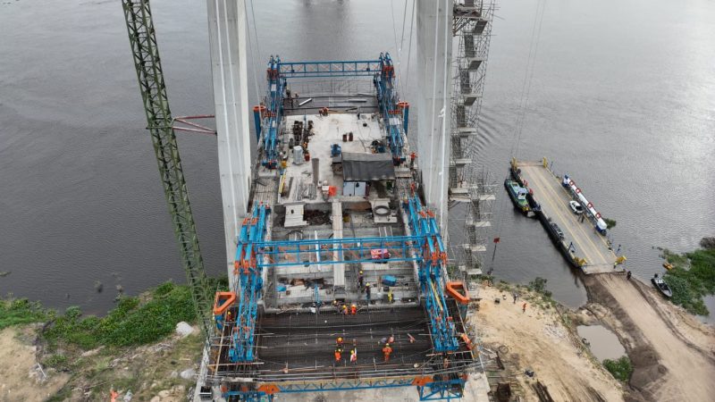 Puente de la Bioceánica sobre el río Paraguay, registra un avance del 76%
