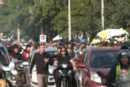 Coronel Oviedo despide a Fernanda Benítez y exige justicia