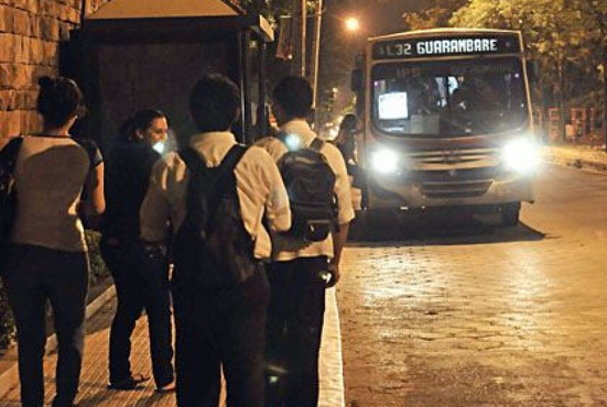 Fernández Valdovinos advierte que podrían haber sanciones penales, si transportistas van a paro