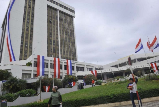 Patentes de rodados vencen este lunes en Asunción