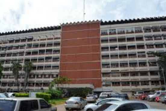 Jorge Brítez denuncia que 2,000 funcionarios del IPS son víctimas de la «Mafia de Pagarés»