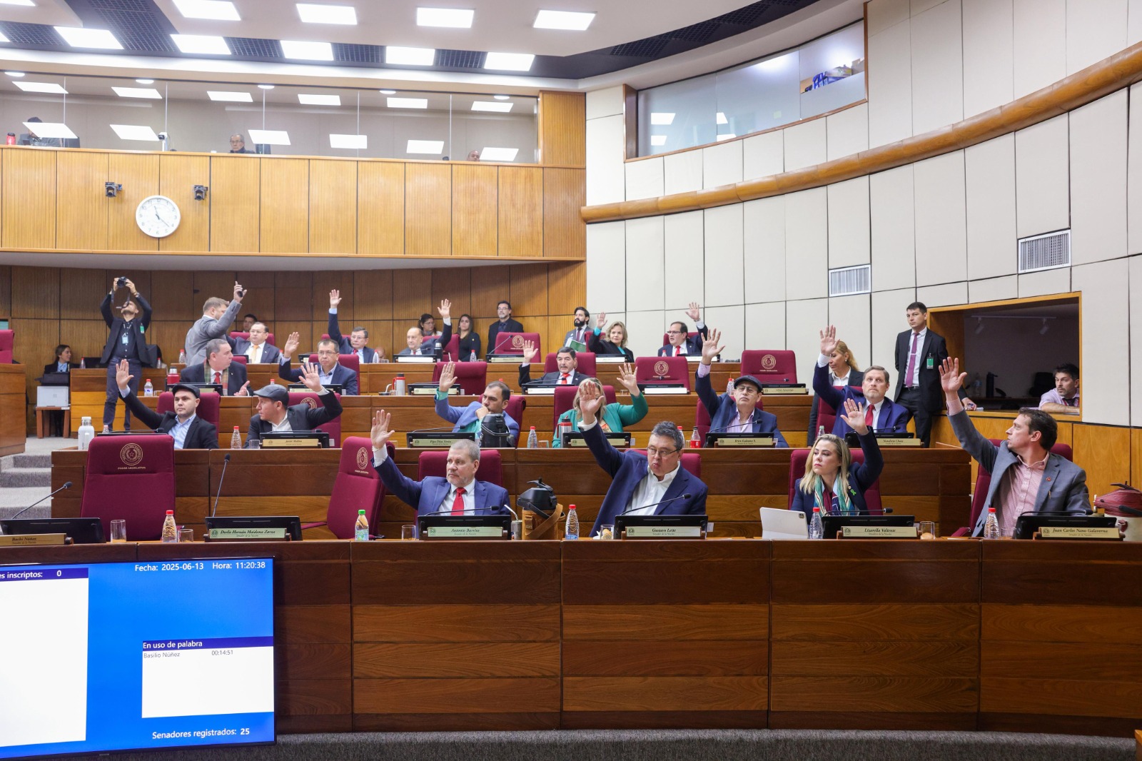 Proyectos de modificación del Código Electoral son “antipartido”, afirmó senadora Lilian Samaniego