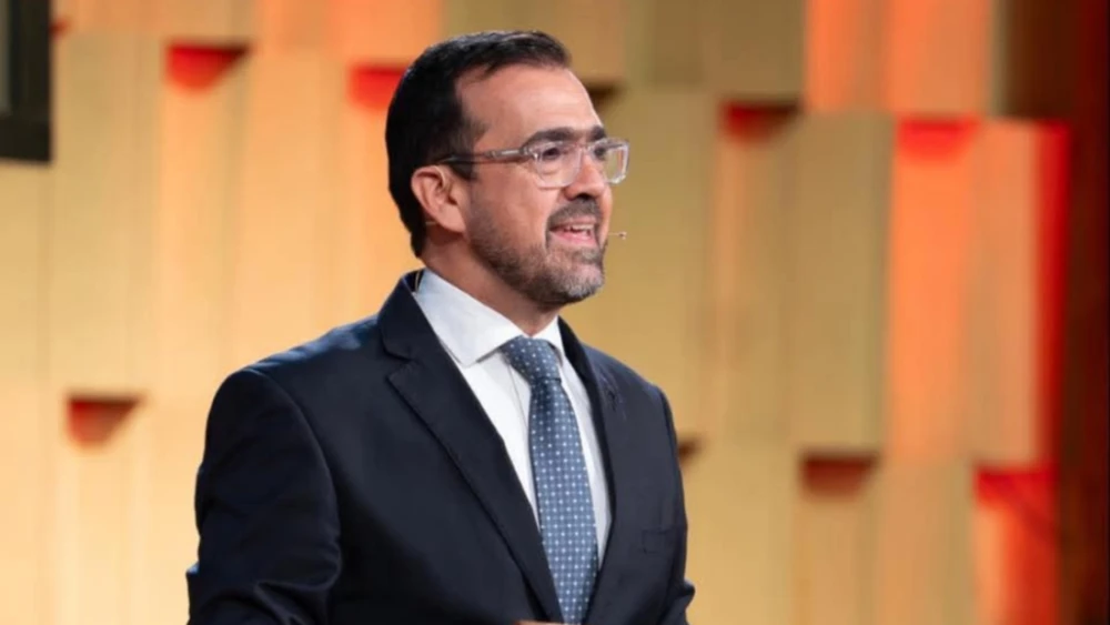 Pastor Agüero Esgaib aclara sus dichos sobre la figura paterna: “Describí una realidad”