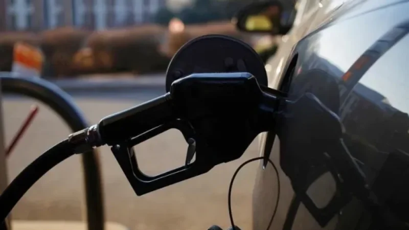 Conacom inició una investigación por posible concertación de precios en combustibles