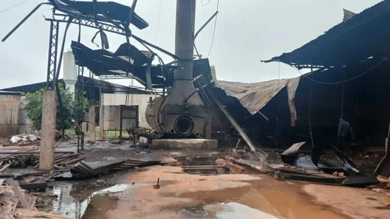 Explosión de caldera en una fábrica deja un fallecido y dos heridos en Santa Rosa del Aguaray