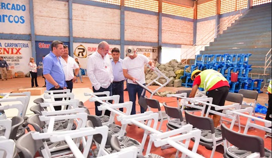 Fracaso de Itaipú: Binacional no entrega ni la mitad de los pupitres chinos y ya pasó medio año escolar