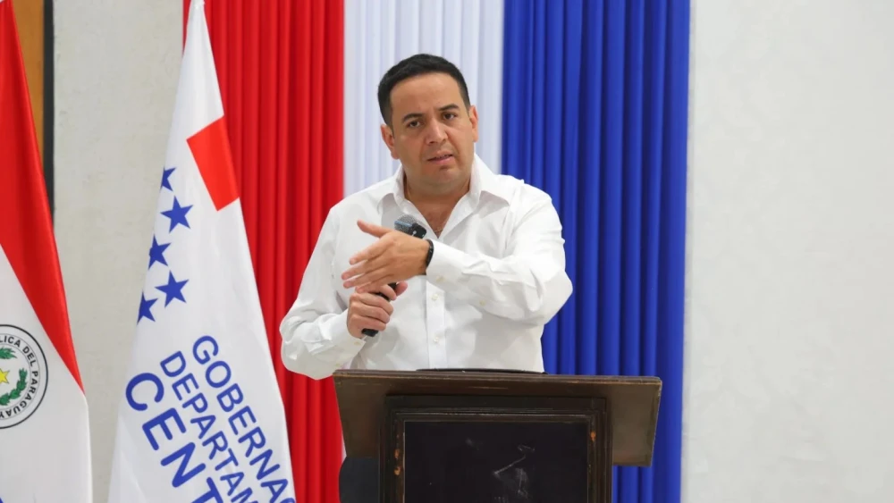 Gobernador de Central denuncia graves falencias en educación, salud y transporte