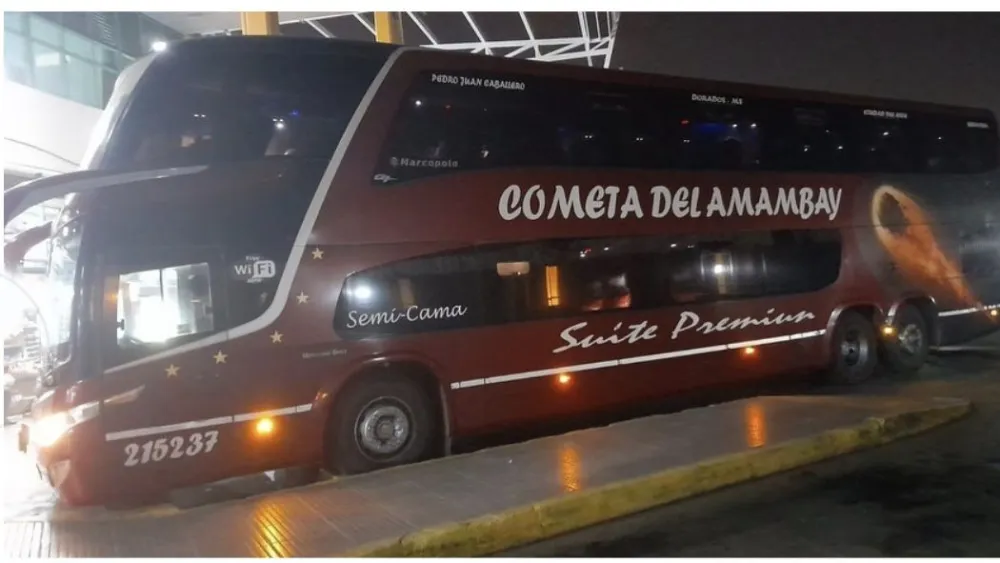 A balazos atacan bus de hinchas de Olimpia que regresaba de Brasil