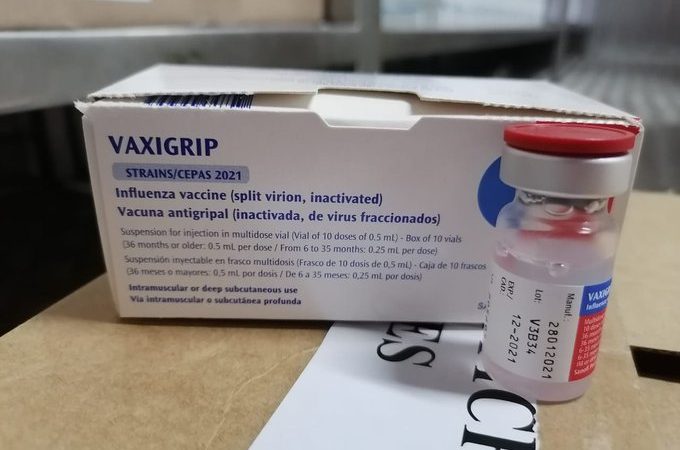 Autoridades de salud instan a derribar mitos y piden a la población vacunarse