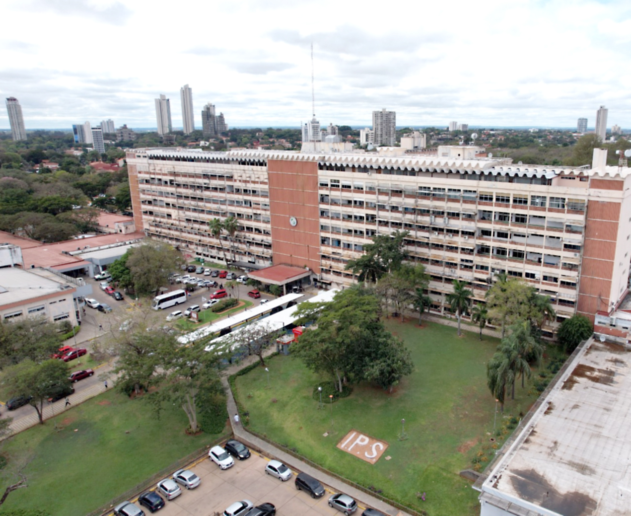 IPS, un botín para el «banco amigo» de Peña: Más de 43 millones de dólares para Ueno y Zeta