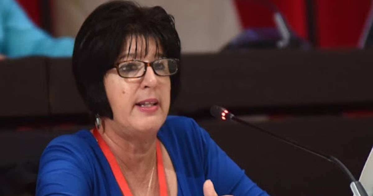 Renunció la ministra de Trabajo de Cuba tras negar la existencia de mendigos en la isla