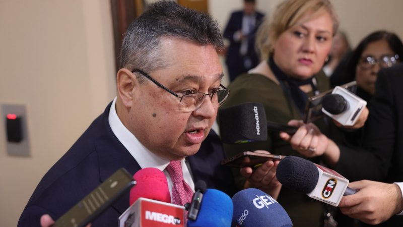 Senador Gustavo Leite niega vínculo con fentanilo: “A mí no me salpica nada”