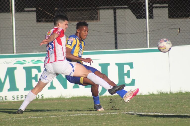 Denuncian «actos de racismo» contra un ex Cerro Porteño en la Intermedia